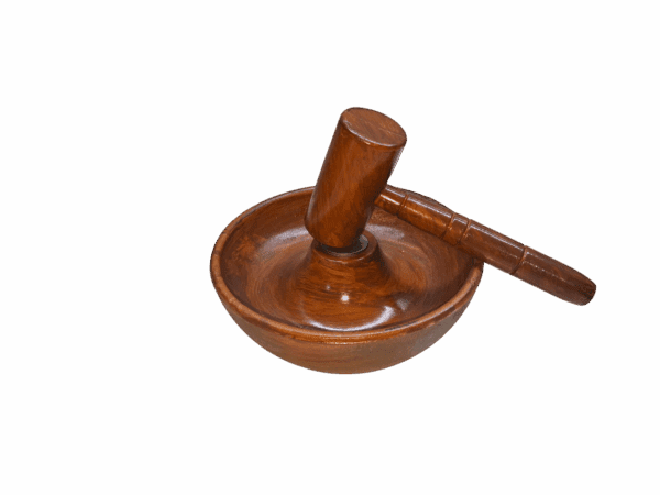 گردو شکن طرح چوب